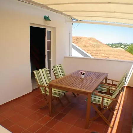 Appartement In With Sea View, Terrace, Air Conditioning, Wifi 5026-2 *