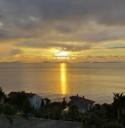 In With Sea View, Terrace, Air Conditioning, Wifi 5026-2 Apartmán Murter